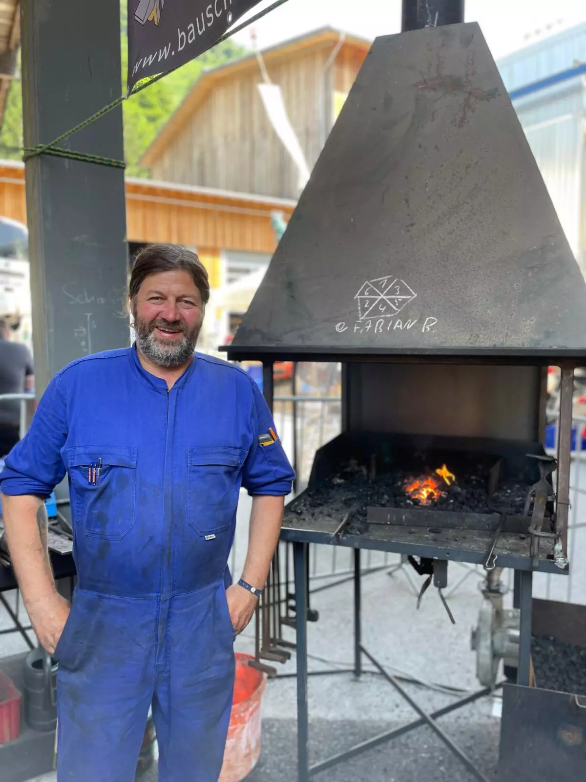 Bau- und Kunstschlosserei Gruber in Raggal, Musig und Buggler Fescht, Sonntag, Großes Walsertal, Hörmann Garagentor, Türen, Tore, Zargen, Antriebe Bau- und Kunstschlosserei Gruber in Raggal, Musig und Buggler Fescht, Sonntag, Großes Walsertal, Hörmann Garagentor, Türen, Tore, Zargen, Antriebe